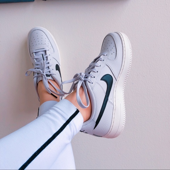 Nike Air Force 1 - Picture 8 of 8